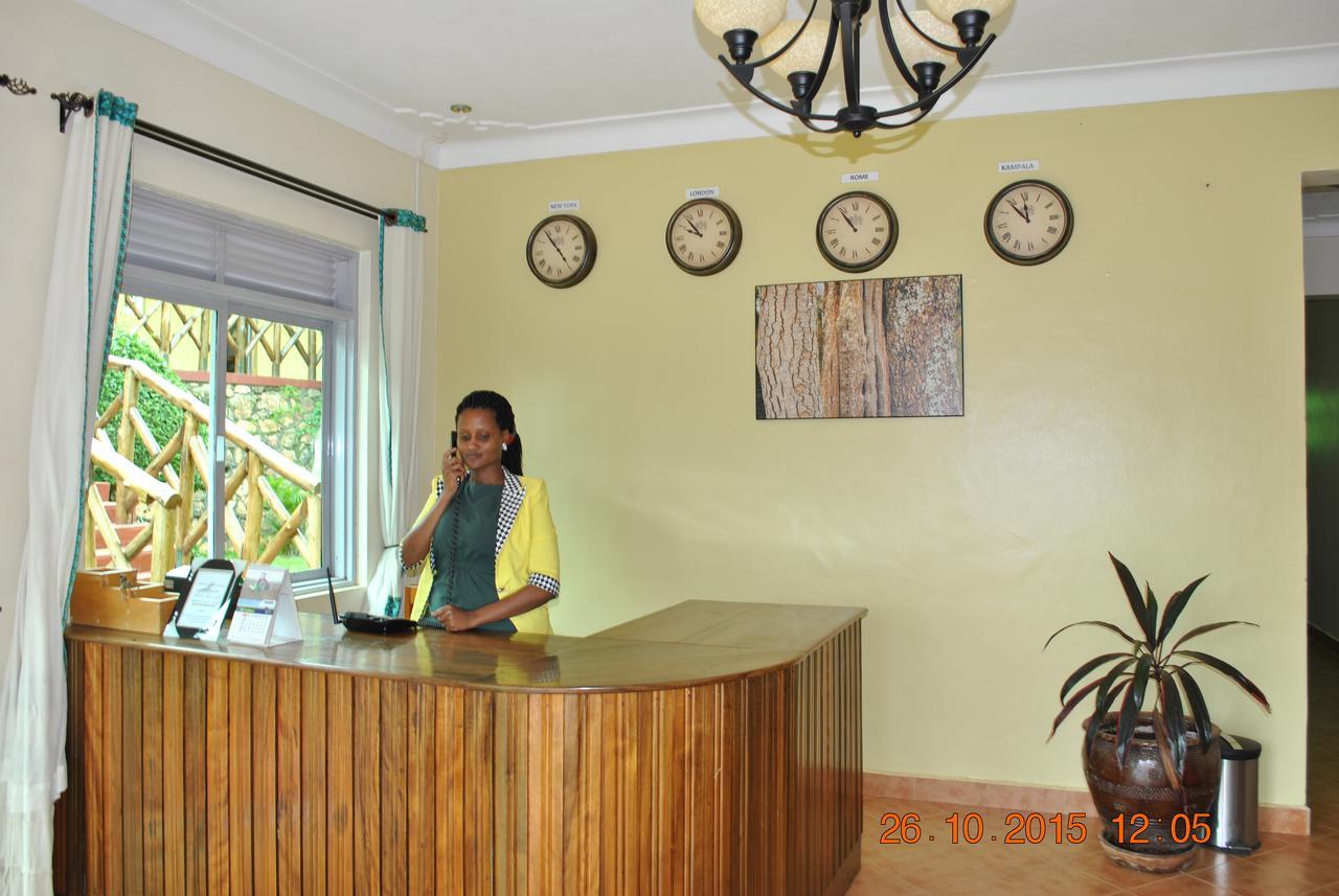 Little Woods Inn Mbarara Esterno foto